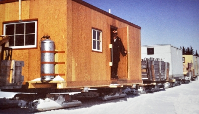 Living quarters of a tractor train