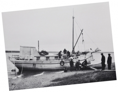 Schooner onshore