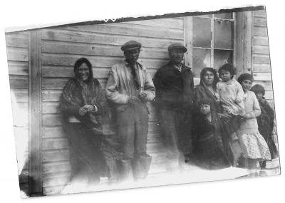 Cree adults and children during the early 1900s